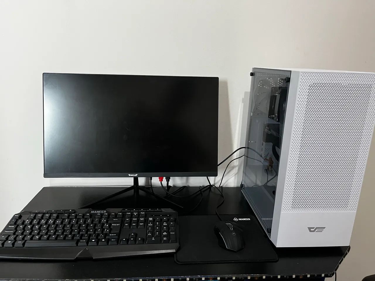Vende - se PC gamer COMPLETO COM MESA INCLUSA  - Foto 2