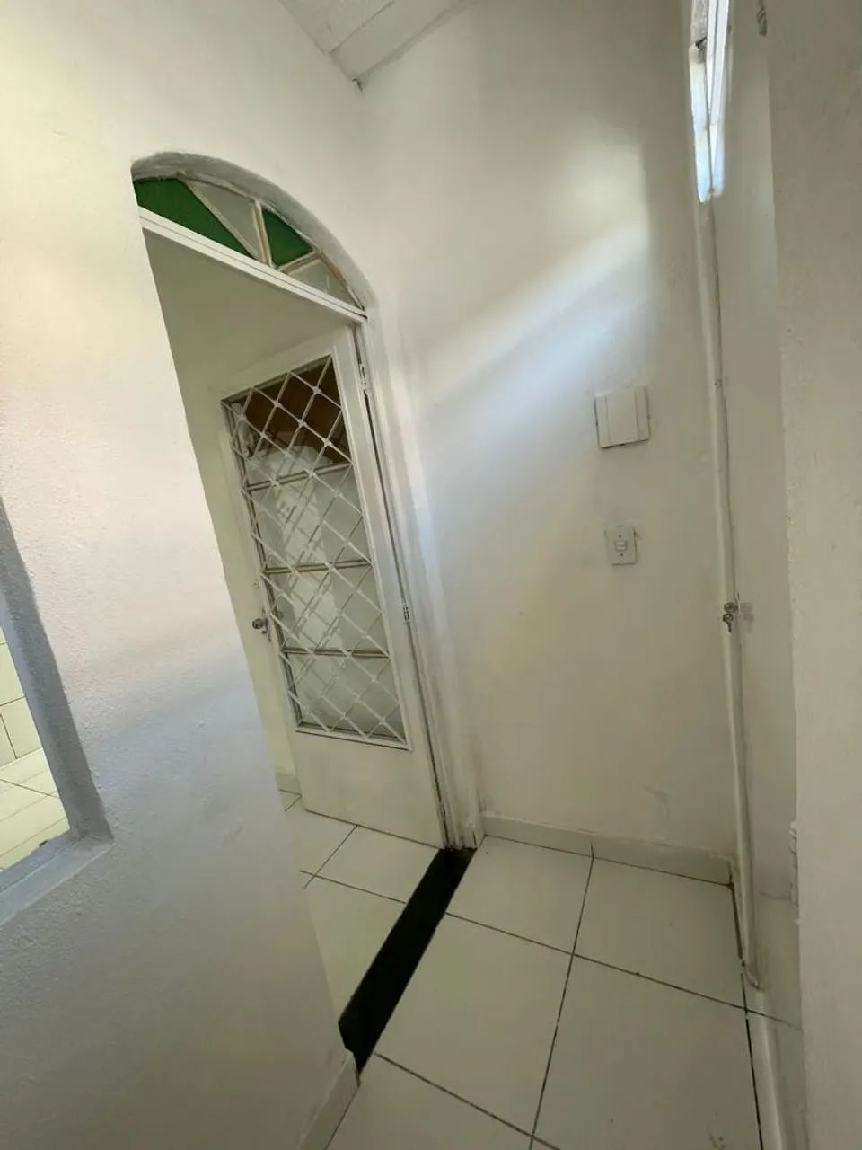 Casa fundos .Final de ônibus na porta