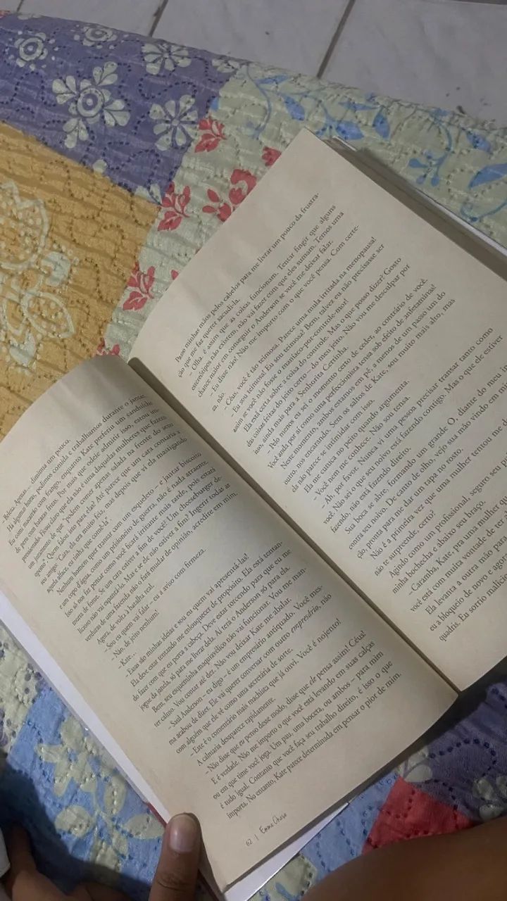 Livro - Atraído  - Foto 2