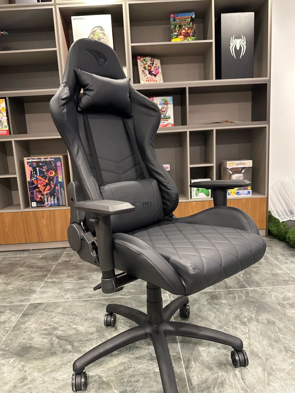 Cadeira gamer nova 