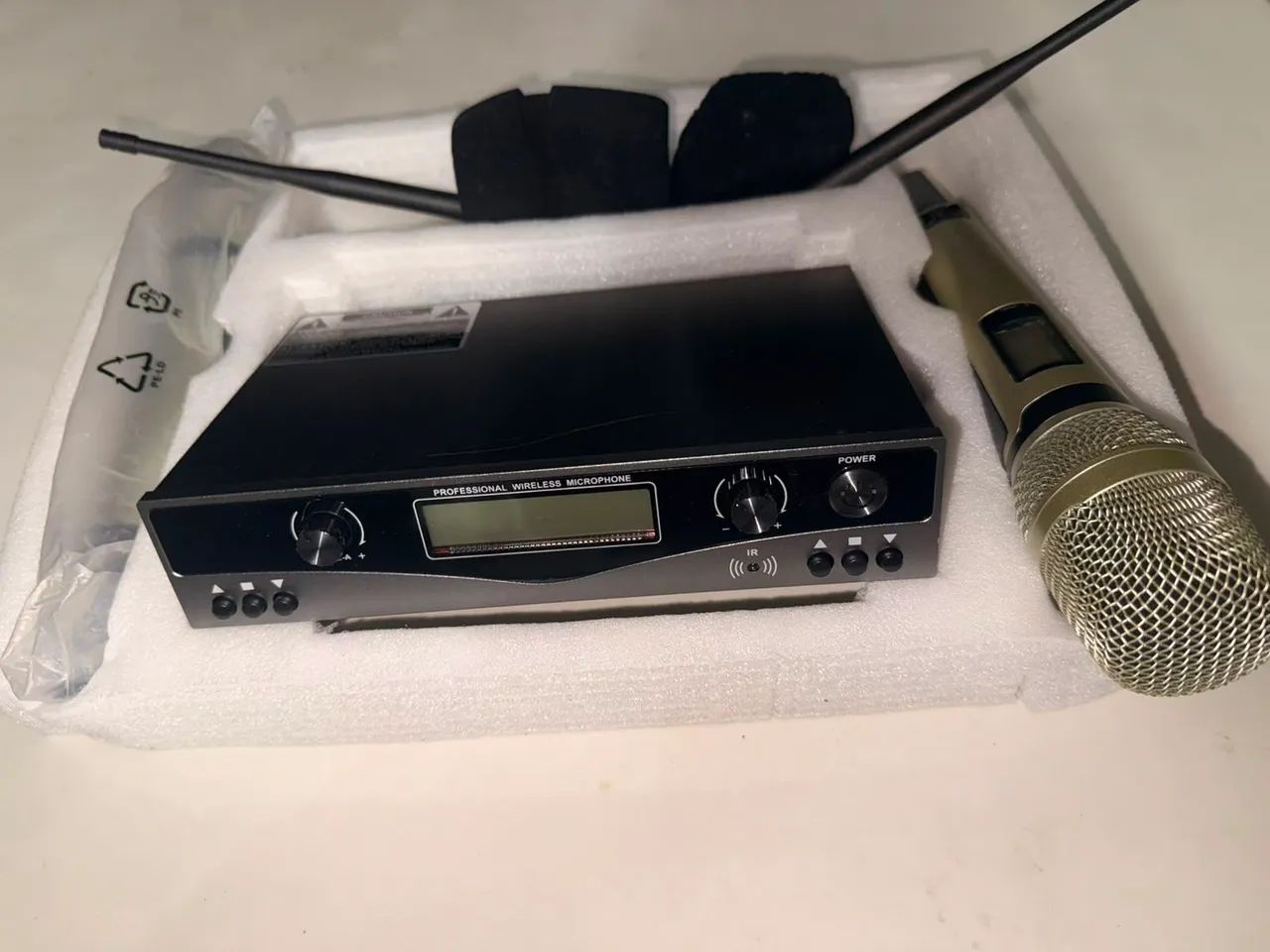 Microfone wireless profissional <br>R$ 800,00 - Foto 2