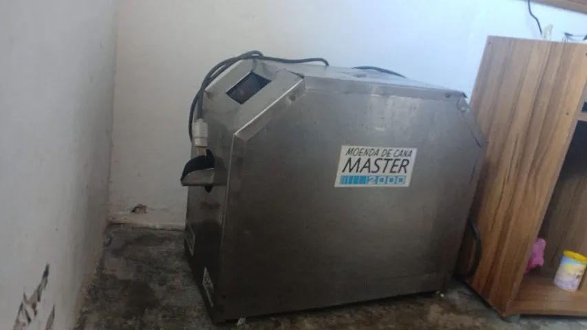 Máquina de caldo de cana seminova  - Foto 2