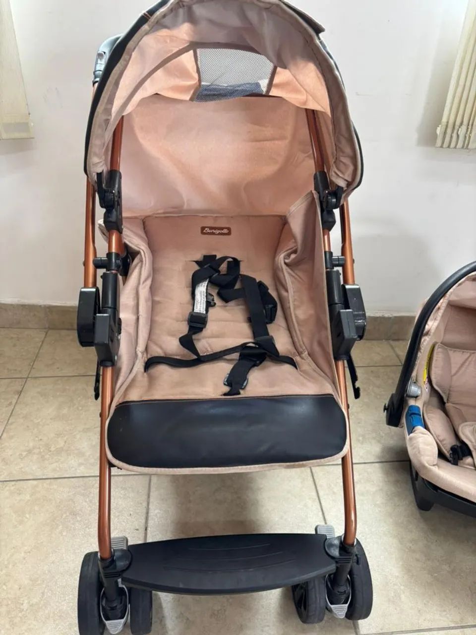 Carrinho + bebê conforto burigotto