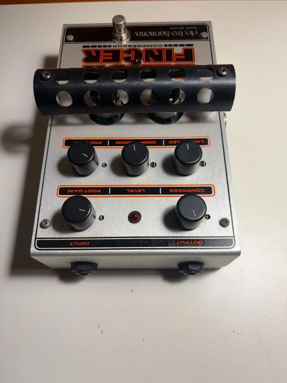 Pedal Electro Harmonix - Compressor - Black Finger - Com Fonte Original - Foto 2