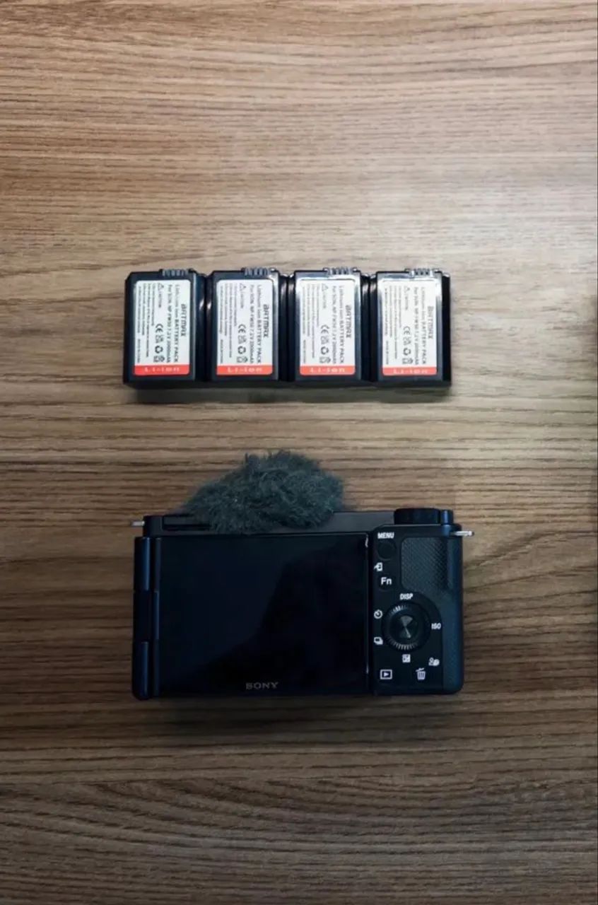 Câmera Sony ZV E10 4K + Lente do kit 