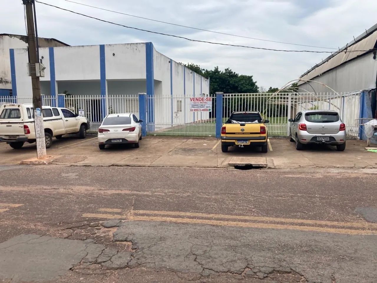 Vendo prédio comercial 