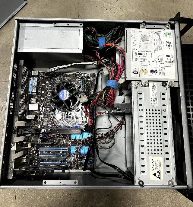 PC para rack Asus P8H61 4GB de Ram - Foto 3