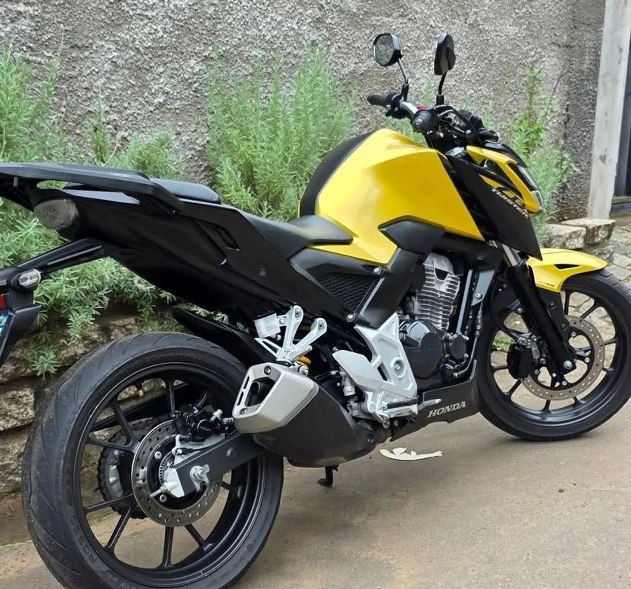CB TWISTER 300 - Foto 3