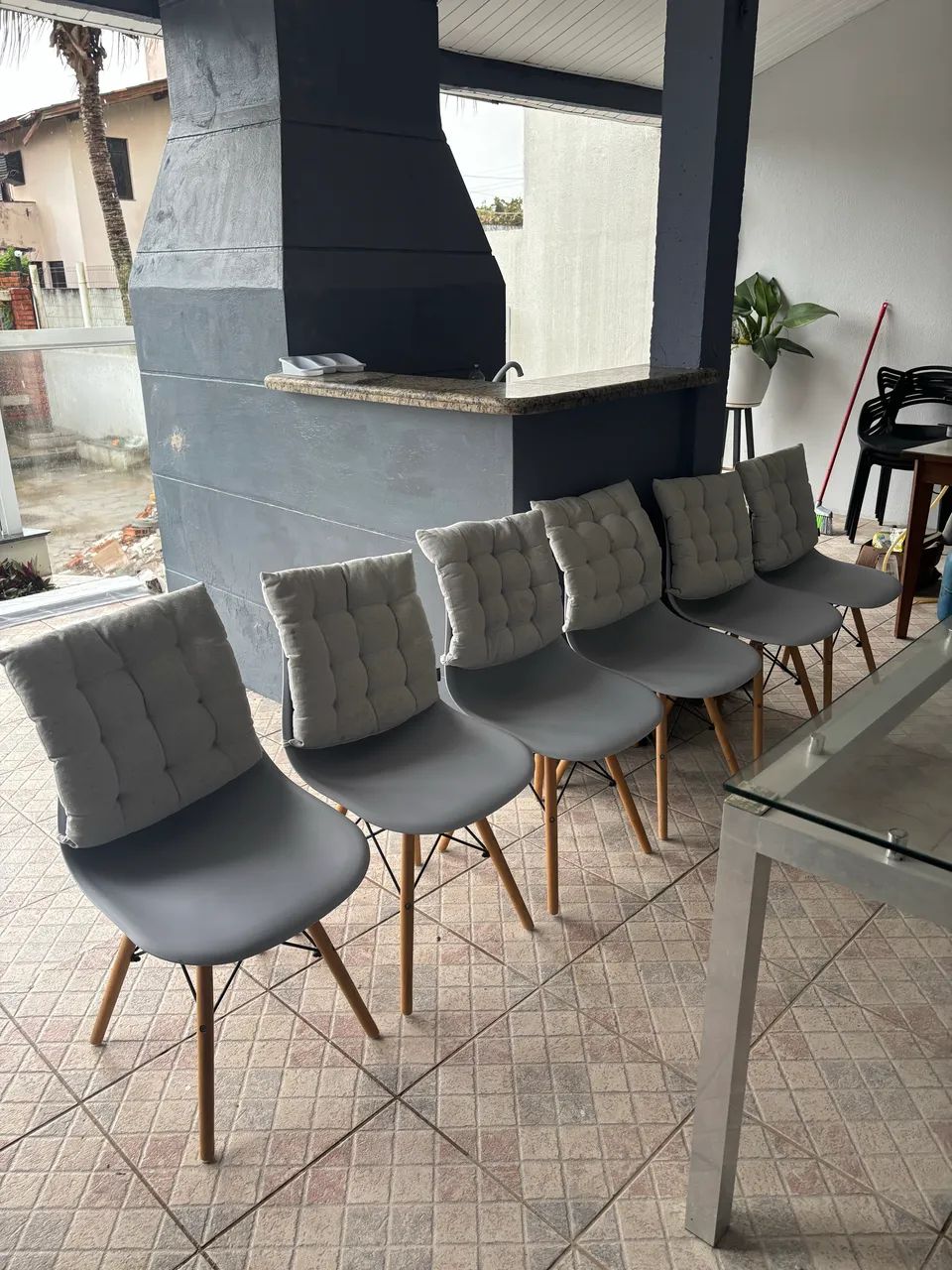 Mesa aço inox , com tampo blindex com seis cadeiras - Foto 5