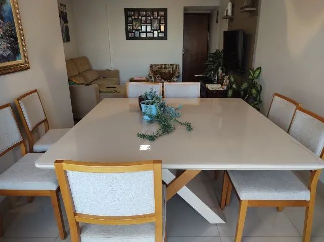 Mesa de jantar 8 lugares 