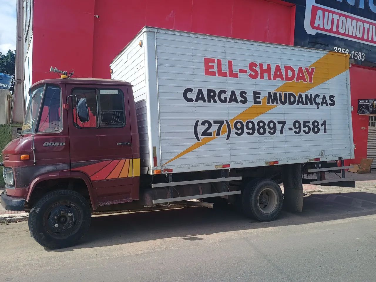 Trabalho com Fretes e Mudanças em Aracruz e toda a Região.