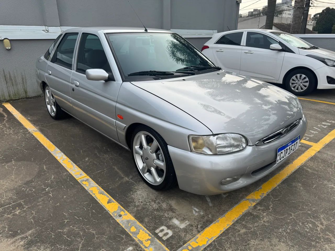 Ford Escort GL 1.8i 16V 4P 1997