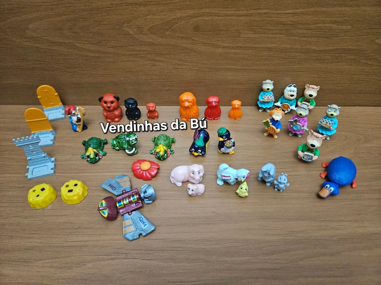Miniaturas colecionáveis antigas Kinder Ovo 
