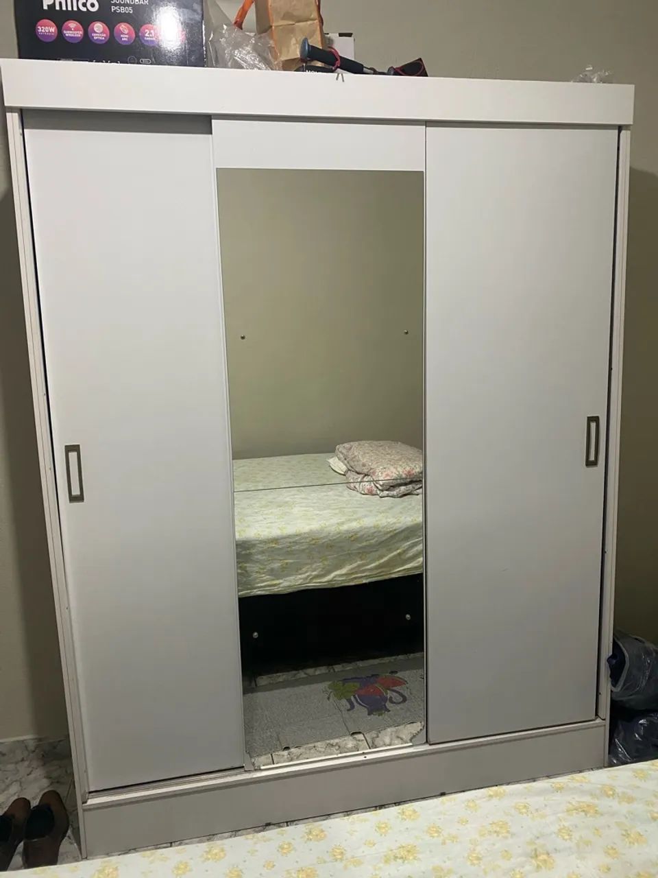 Guarda roupa 3 portas com espelho