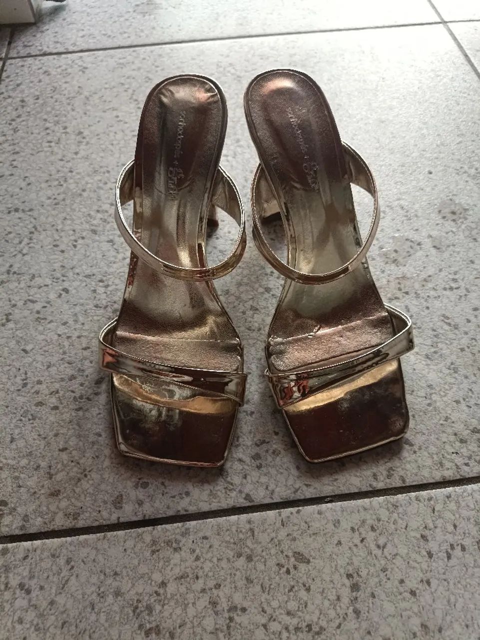 Sandálias Douradas Sonho dos Pés