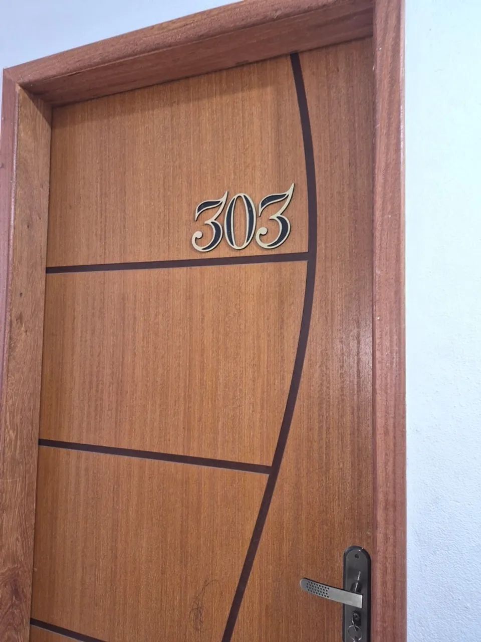 ALUGO APARTAMENTO 