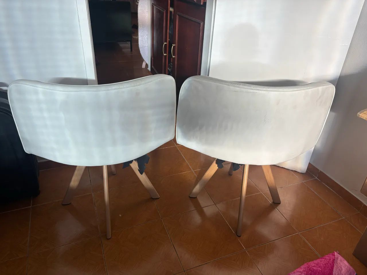 Mesa Pizza Sodimac com 4 Cadeiras | Seminova - Foto 5