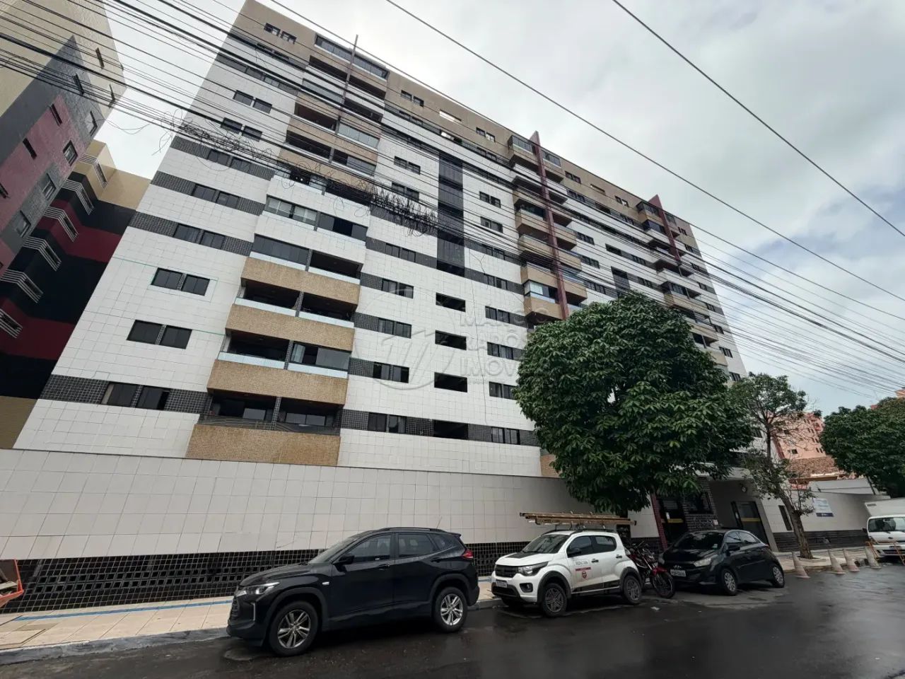 Apartamento com 2 Quartos e Varanda à venda no Edf Carrara na Jatiuca