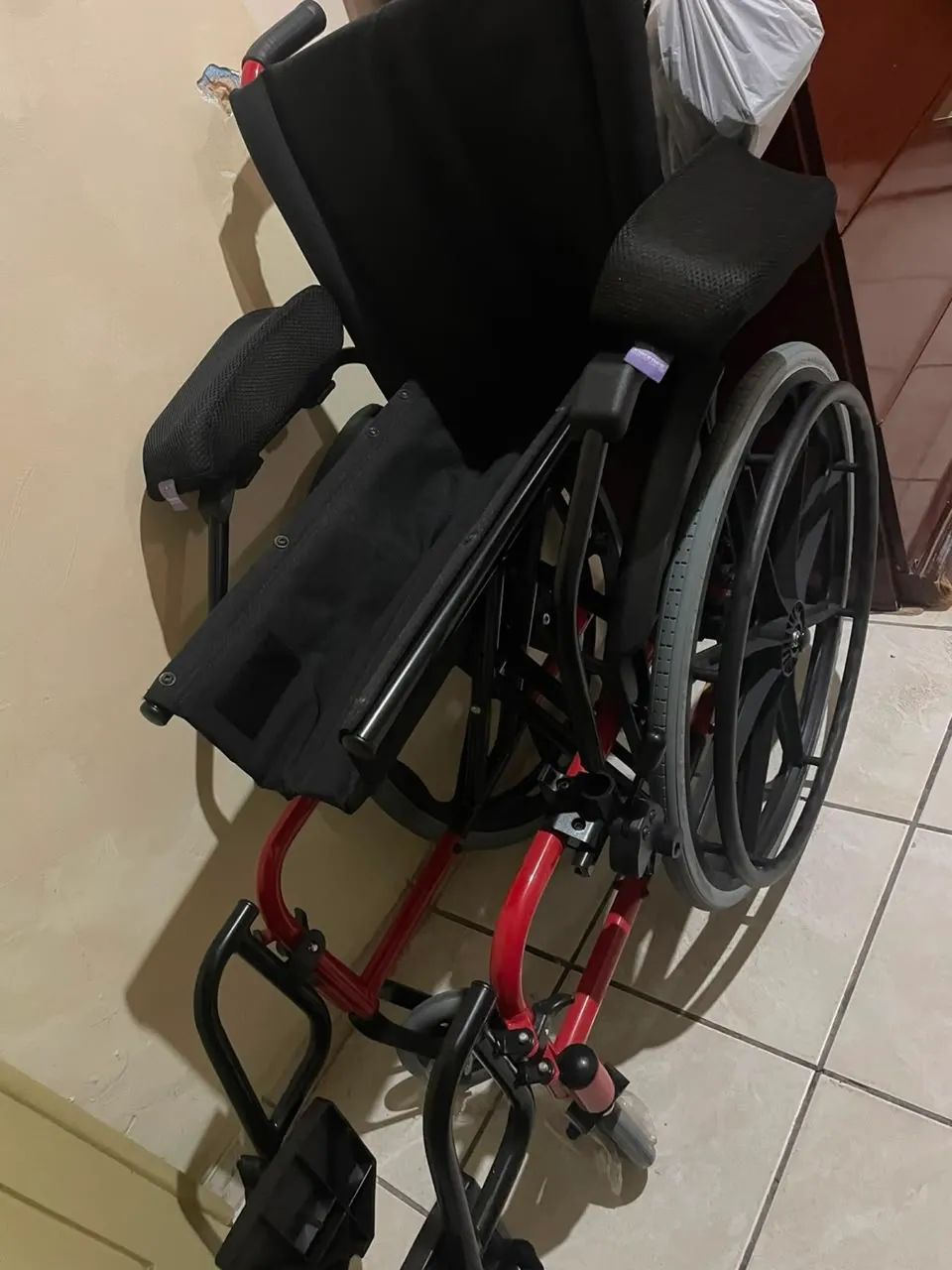 Cadeira de roda  - Foto 2
