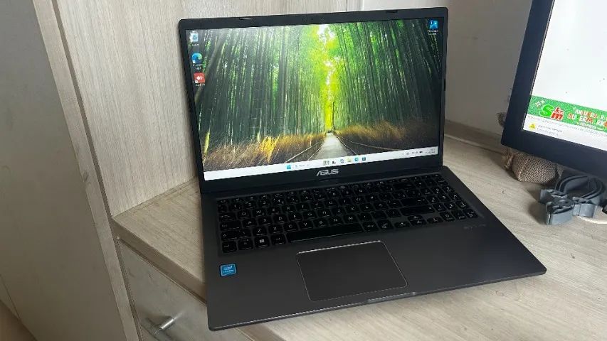 Notebook Asus Tela 15,6 / Celeron / 4GB de ram e 128 de ssd