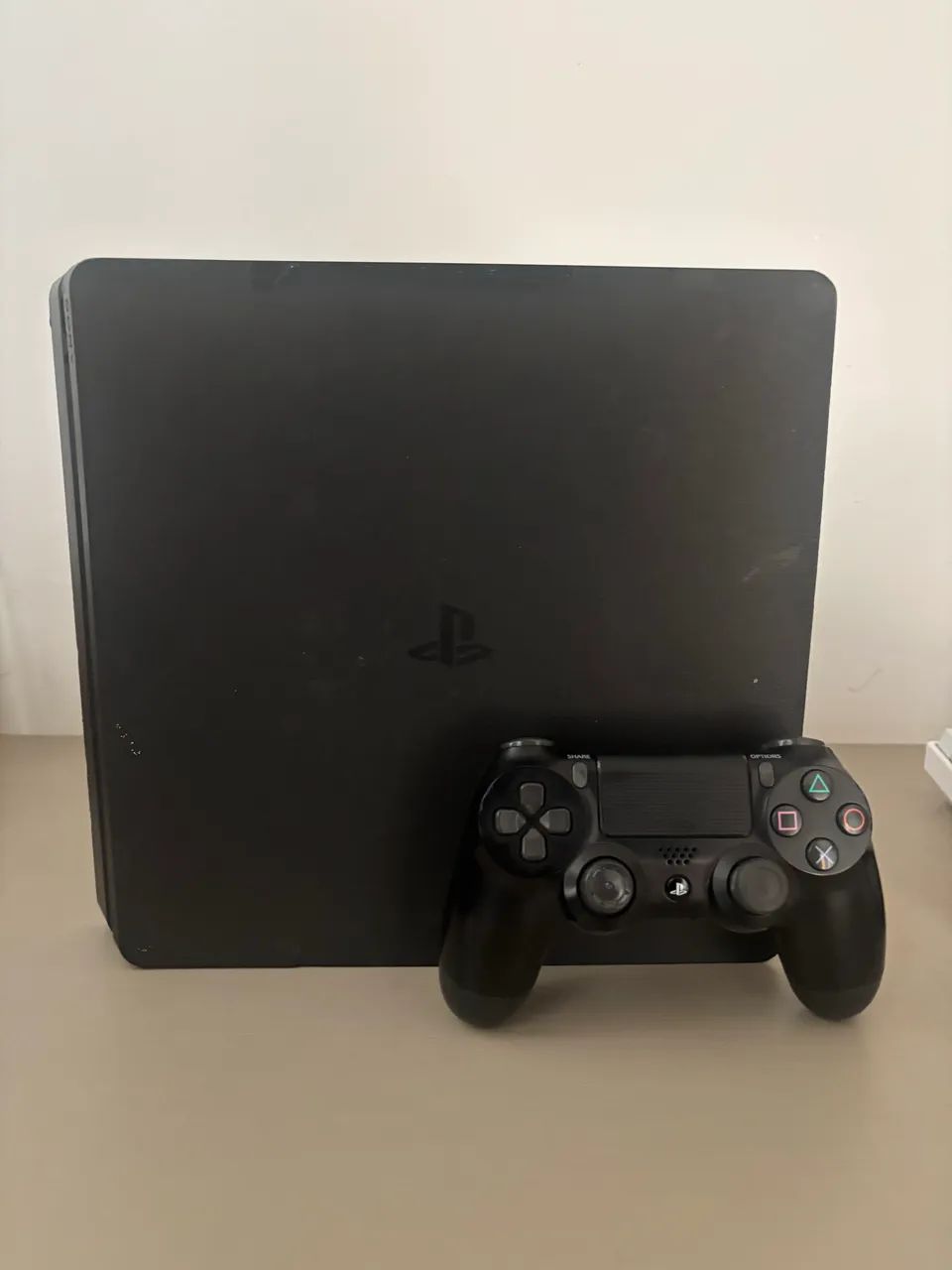PS4 slim 