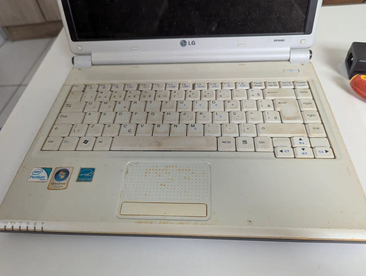Notebook LG R410 (Defeito)