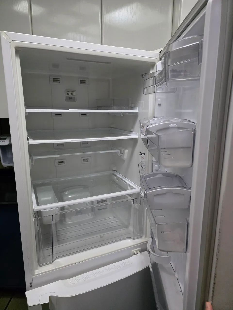 Geladeira Bratemp inverse com defeito - Foto 2