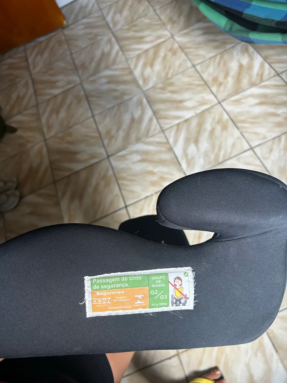 Assento de elevação infantil para carro - Foto 2