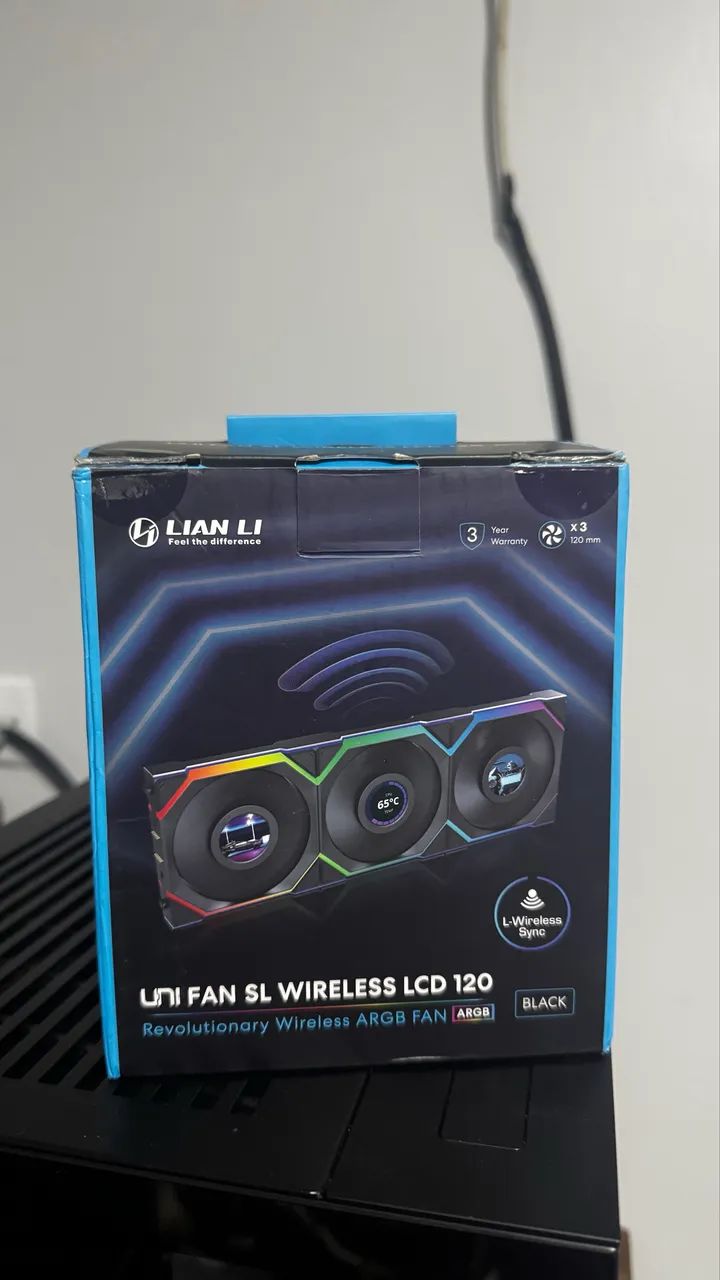 Fans lian li lcd wireless