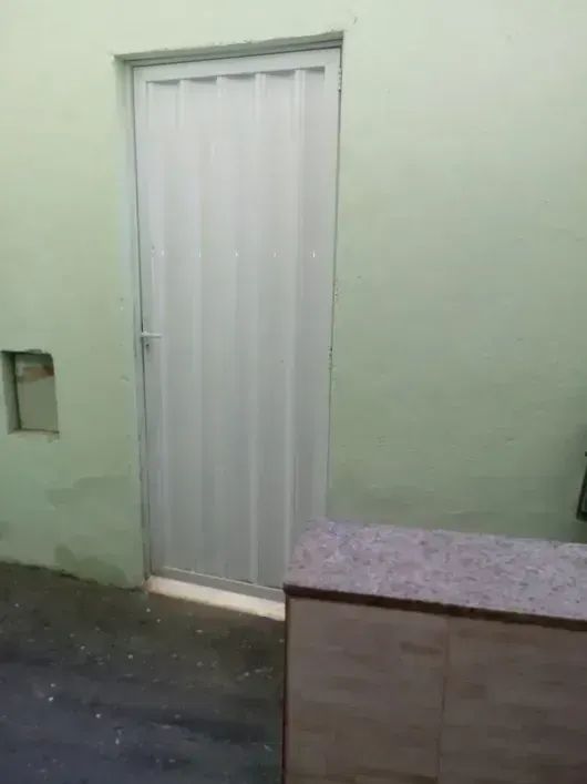 CASA COM 2 QUARTOS EM CENTRO - Foto 2