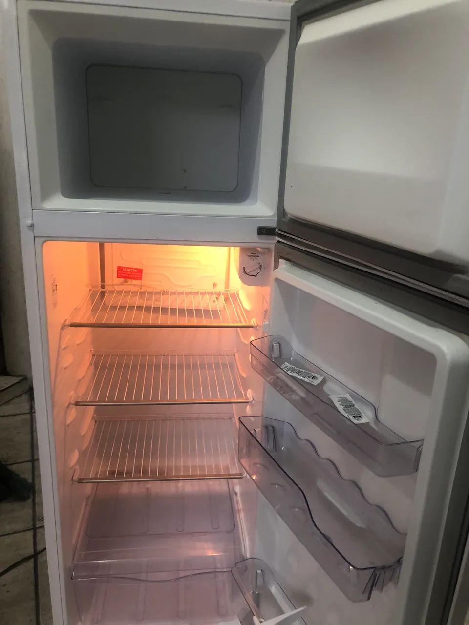 Geladeira Electrolux DC35a Seminova  - Foto 4
