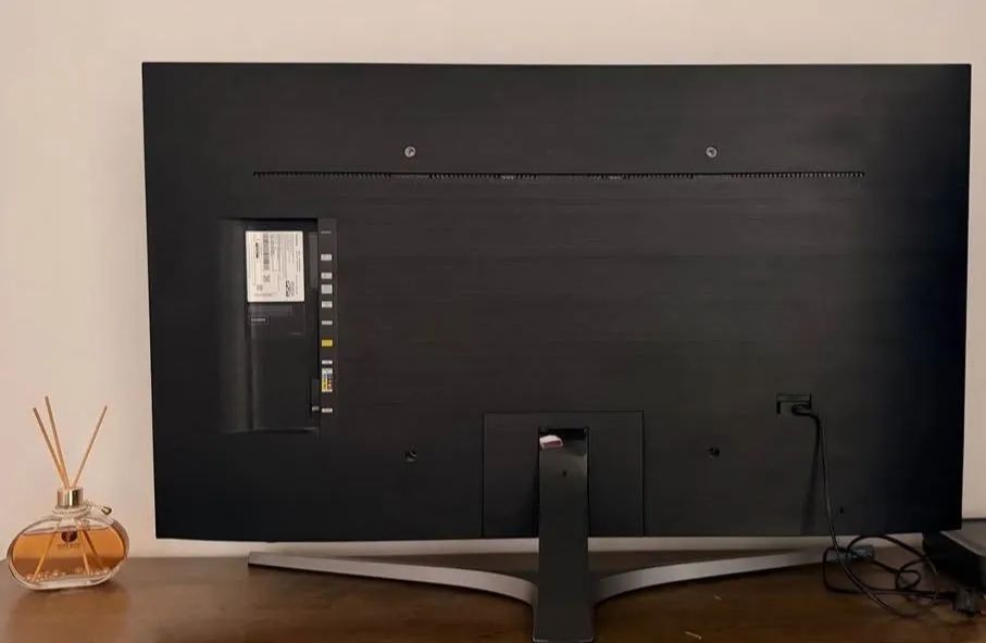 Smart Tv 4k UHD 50 Polegadas Samsung comando de voz - Foto 5