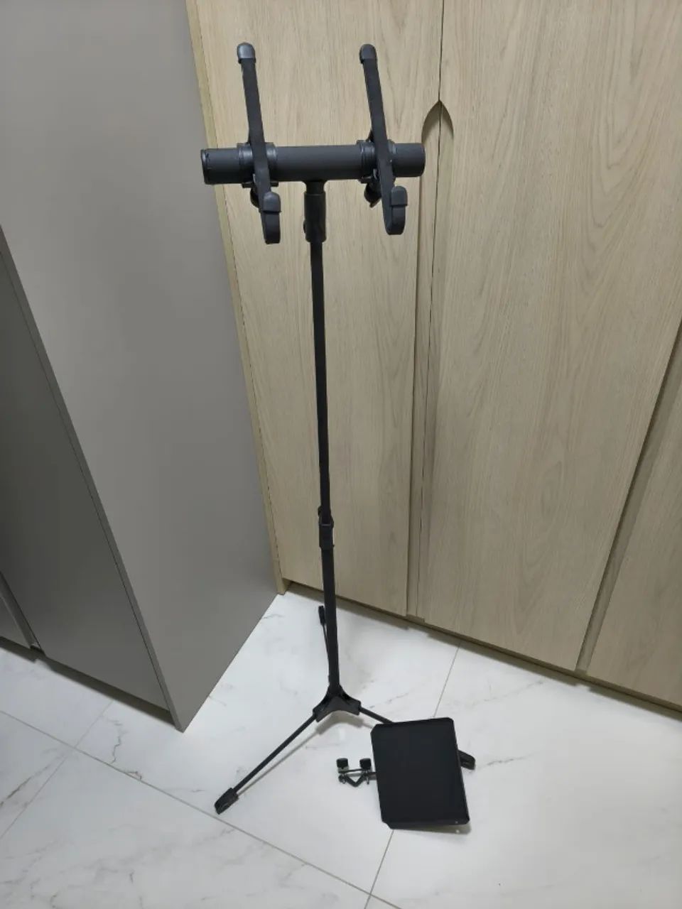 Suporte Tripé Emborrachado Ask Tablet Notebook Com Bandeja - Foto 2