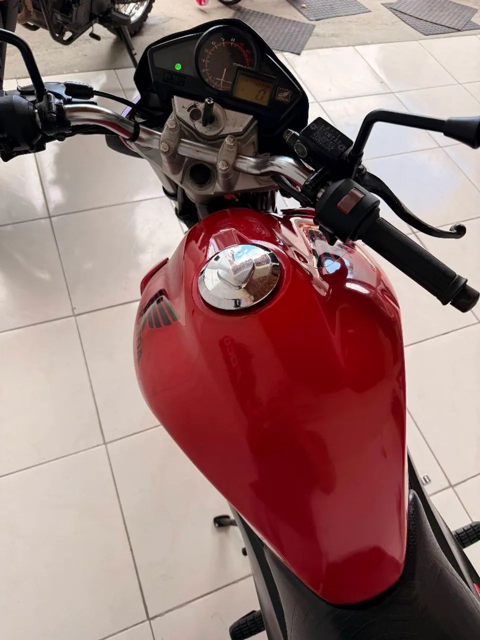 CB 300 2015  - Foto 3