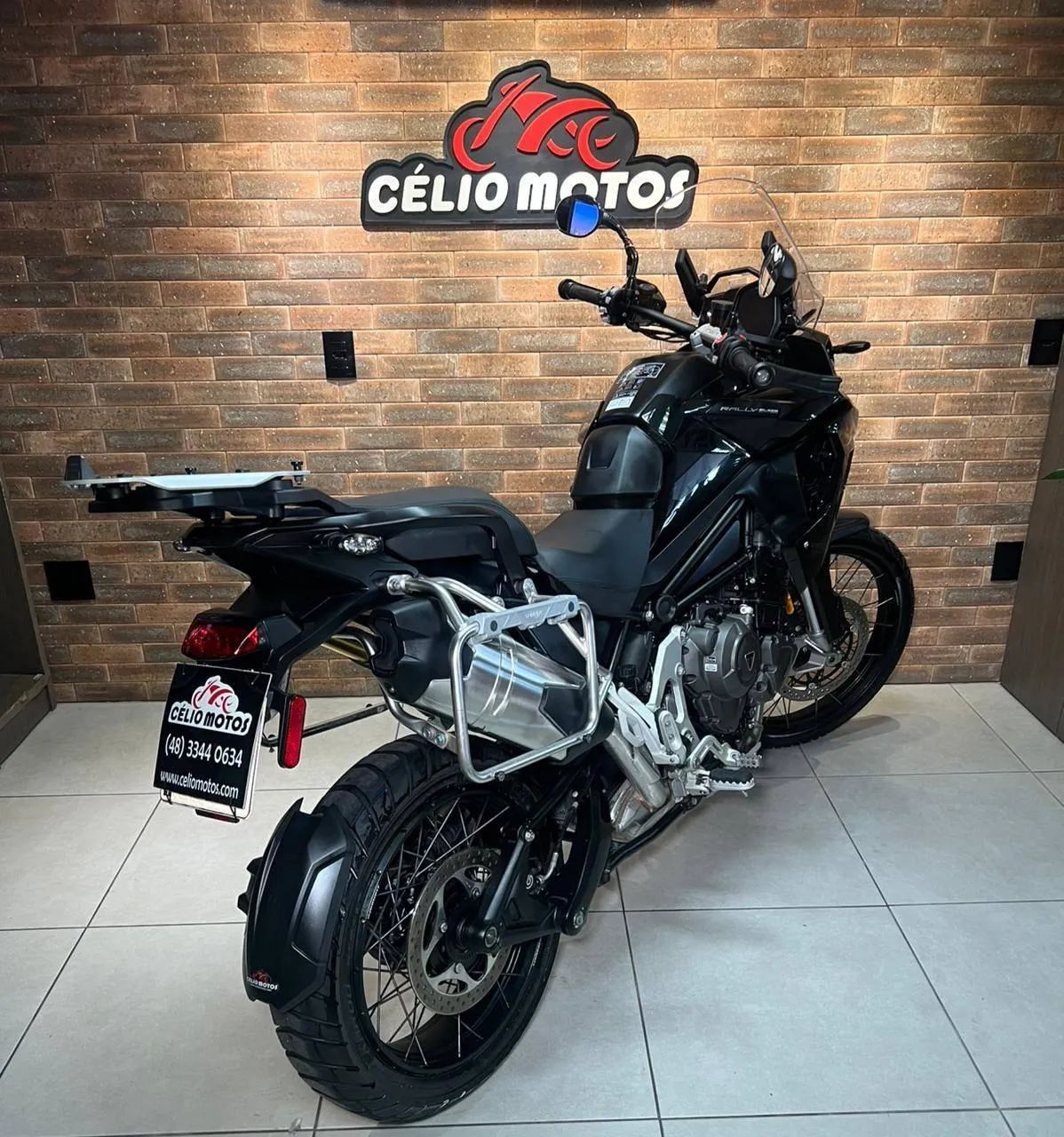 TRIUMPH TIGER 1200 BLACK EDITION 2025 - Foto 3