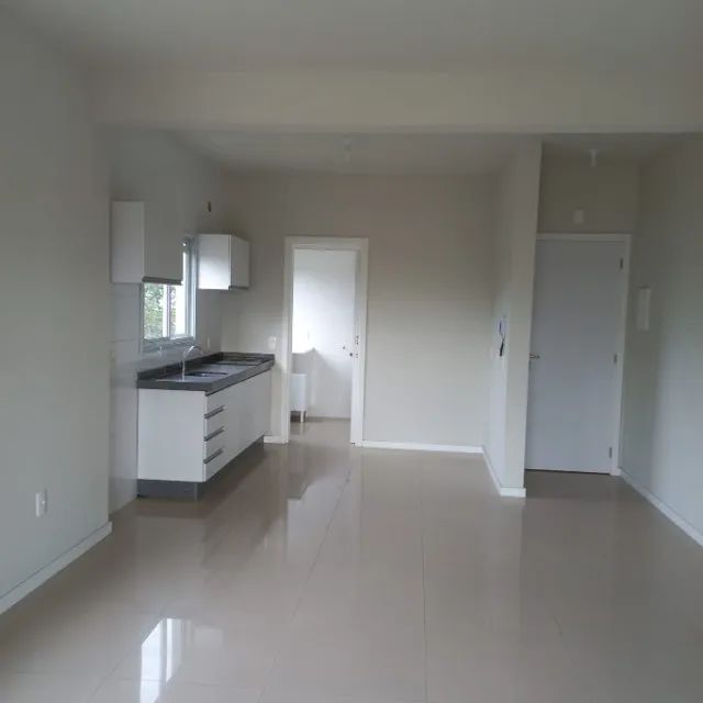 Apartamento semimobiliado - 2 dormitórios (1 suíte) - Dehon - Tubarão/SC