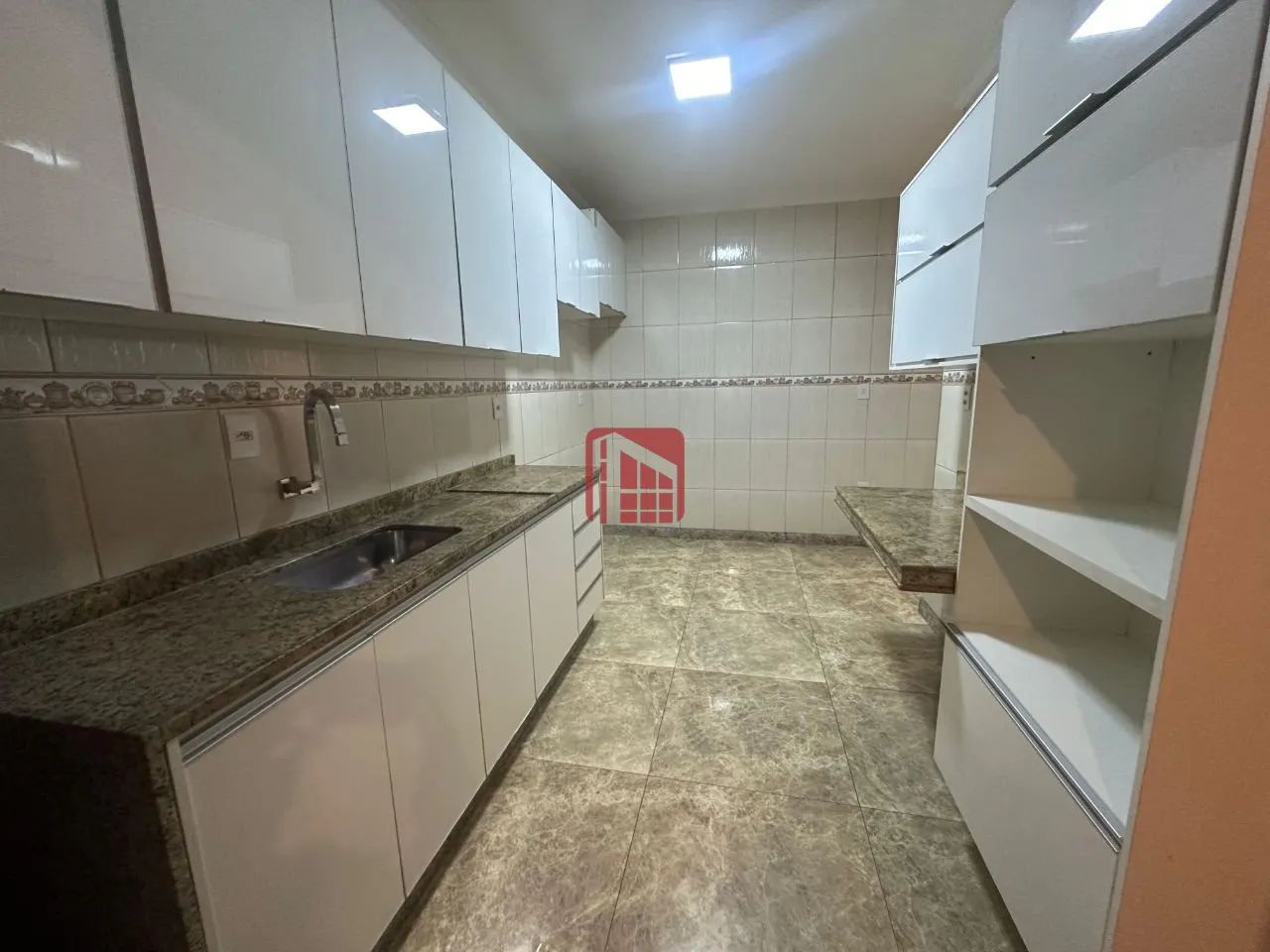 Excelente casa geminada 3 quartos, tríplex Cabral Contagem!! - Foto 4