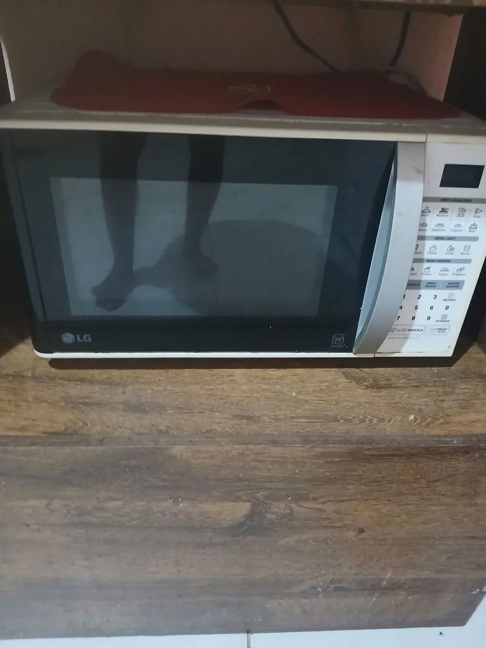Vendo um micro-ondas 