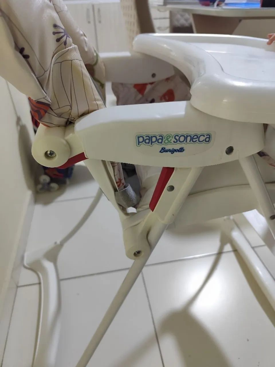 Cadeira de alimentação Burigotto 