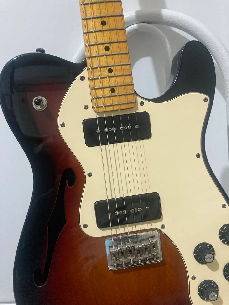 Guitarra Fender Thinline Modern Player  - Foto 4