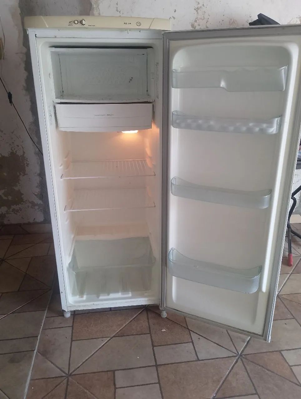 Geladeira Electrolux 110v - Foto 2