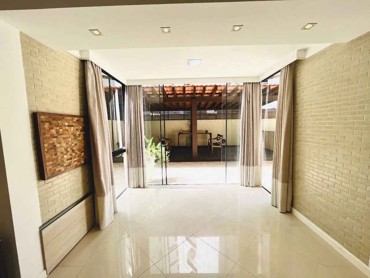 Apartamento Garden à venda, 3 quartos, 2 suítes, 2 vagas, Centro - Florianópolis/SC