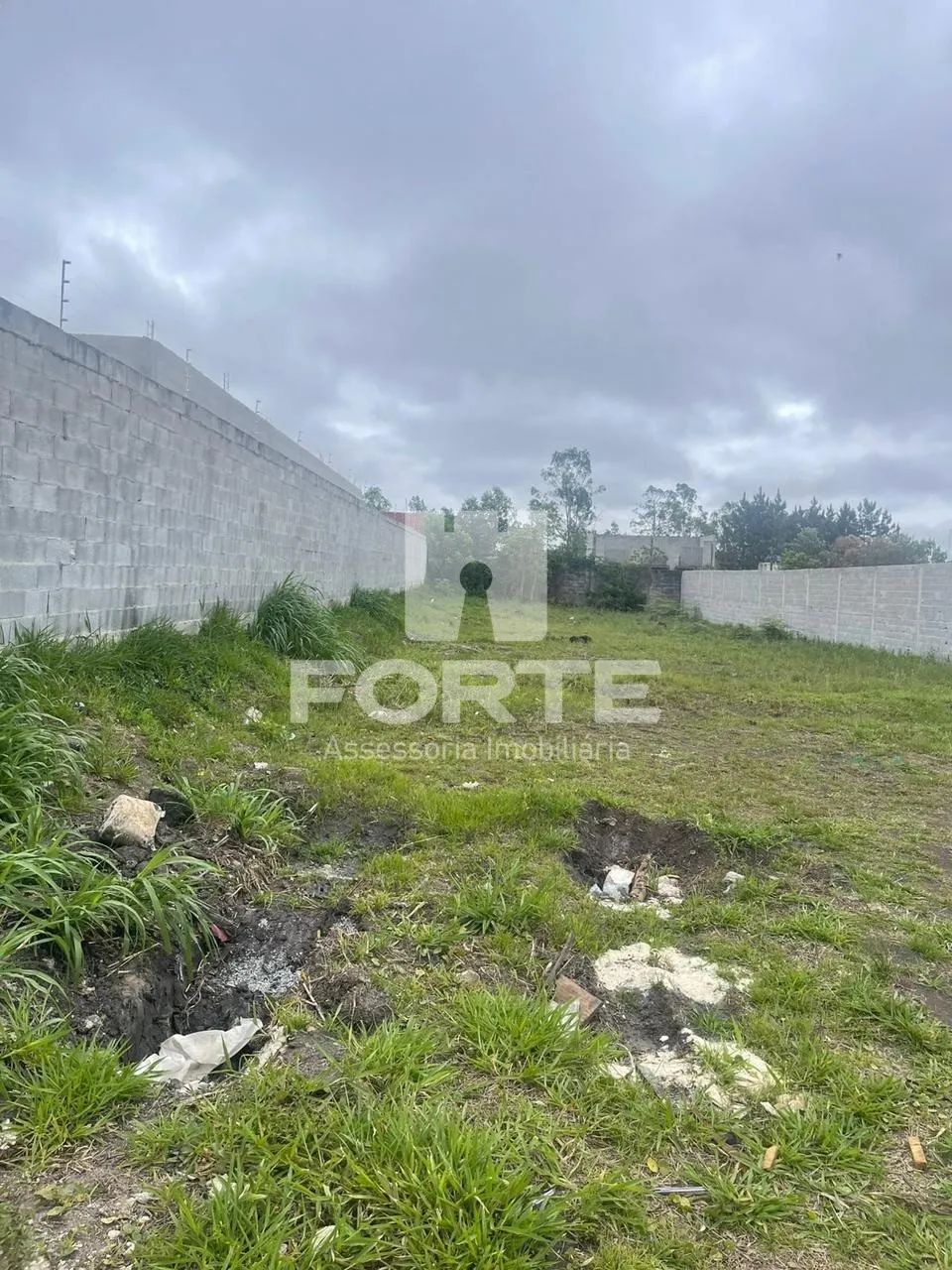 ÓTIMO TERRENO PLANO A VENDA NO PARQUE DAS VARINHAS - Foto 2
