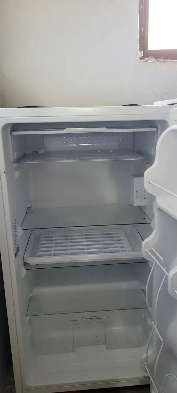 Frigobar Midea 93L Inverter - Foto 3