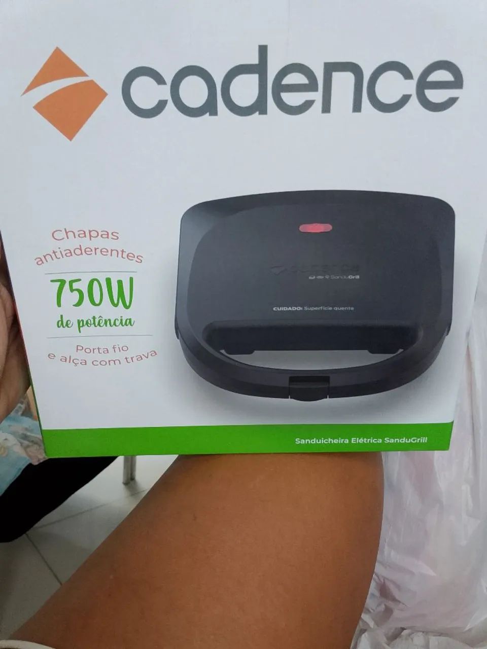 Vendo sanduicheira nova  - Foto 3