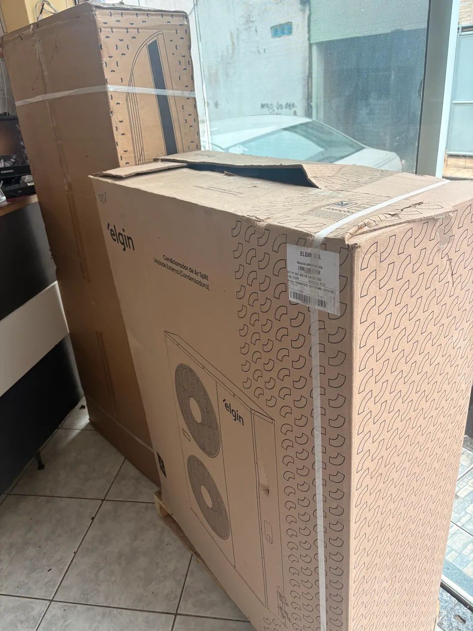 Ar-condicionado Split Piso Teto Elgin Eco 80.000. (380v) - Foto 2