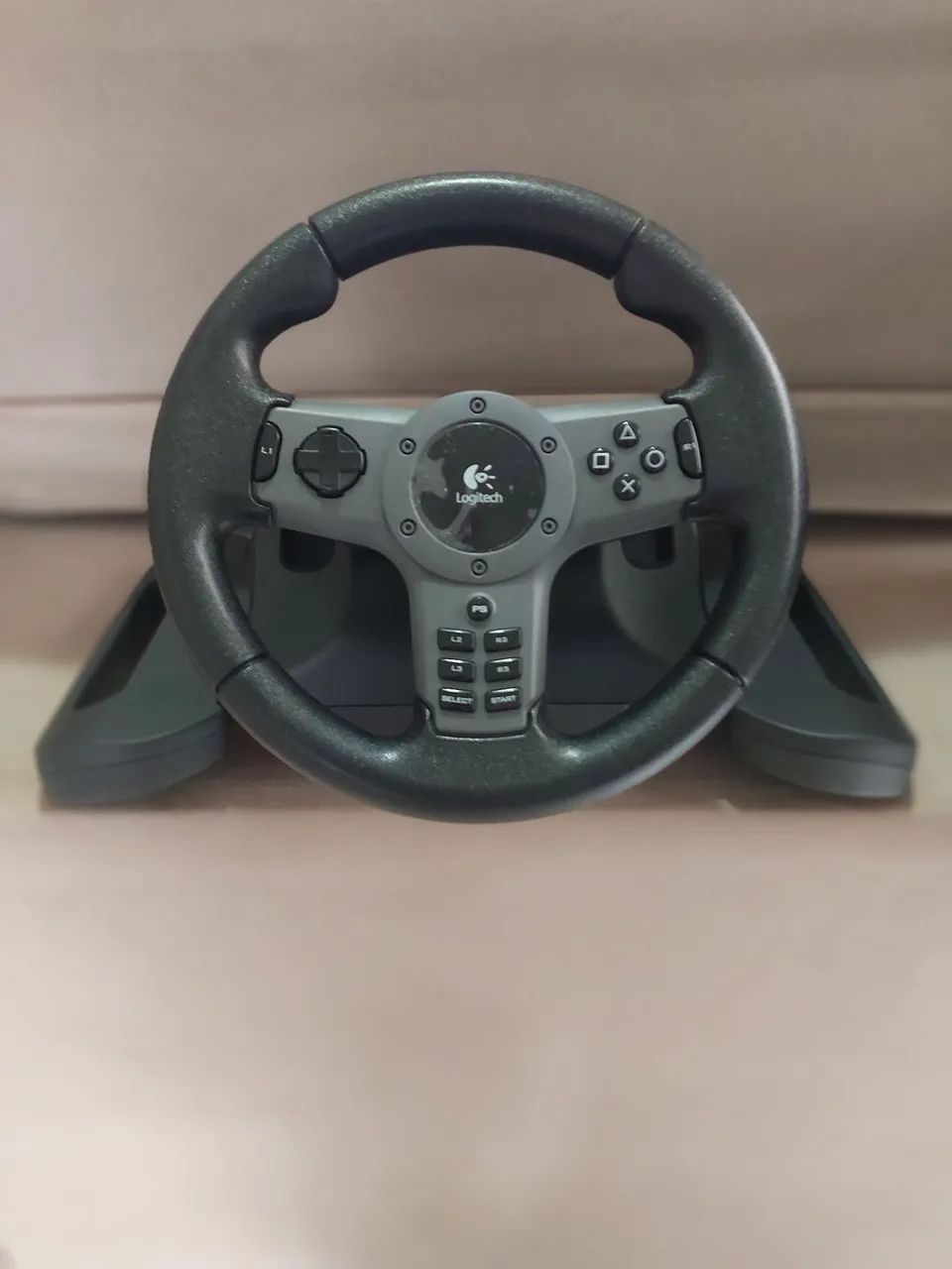 Volante logitech  - Foto 2