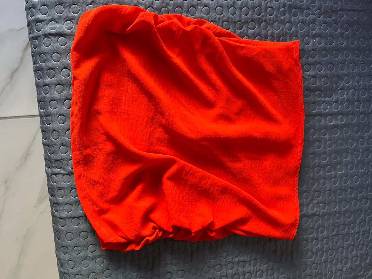 Conjunto blusa e saia laranja - Foto 3