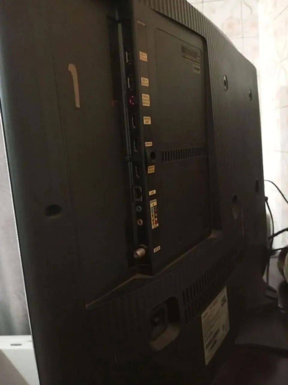 Smart TV de 40 polegadas com tela curva - Foto 4