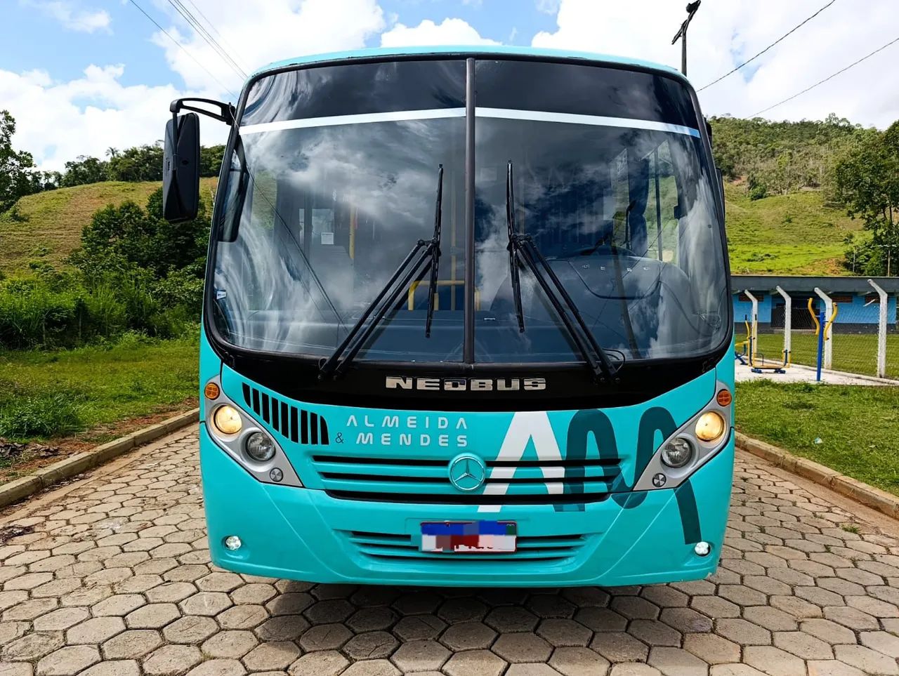 Ônibus semi rodoviário (Micrão)